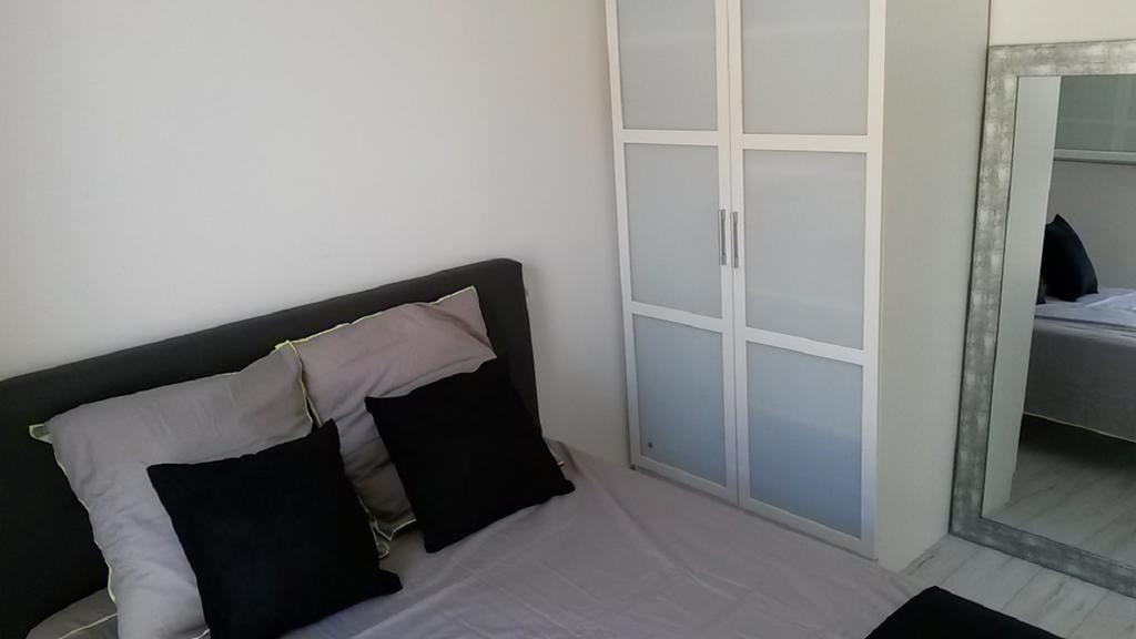 Safranier Townhouse Apartman Antibes Szoba fotó