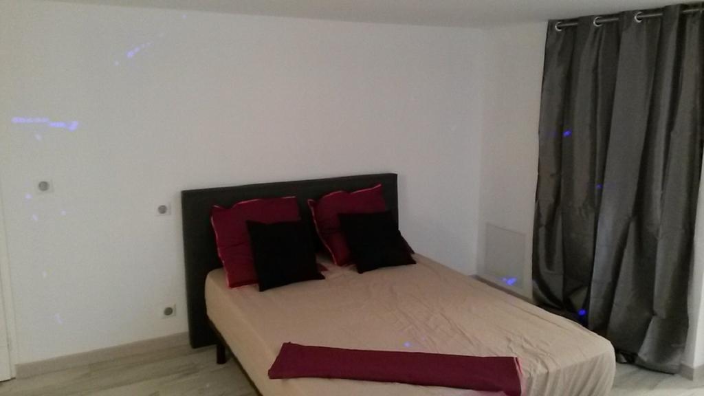 Safranier Townhouse Apartman Antibes Szoba fotó